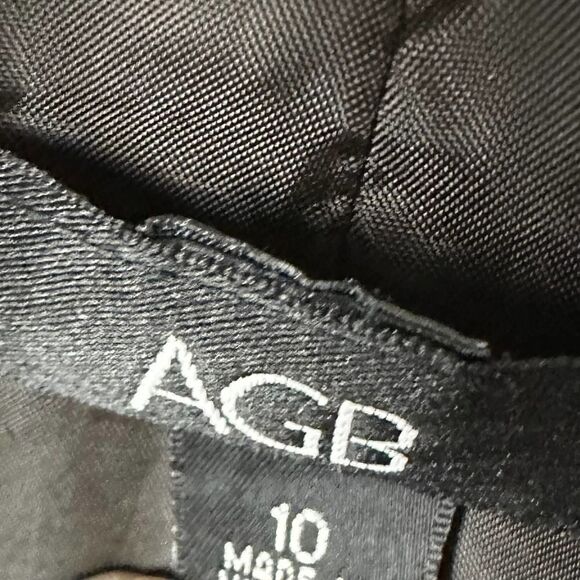 AGB Brown Belted Suit and Skirt Women’s Size 10 Read‎ - Picture 3 of 16